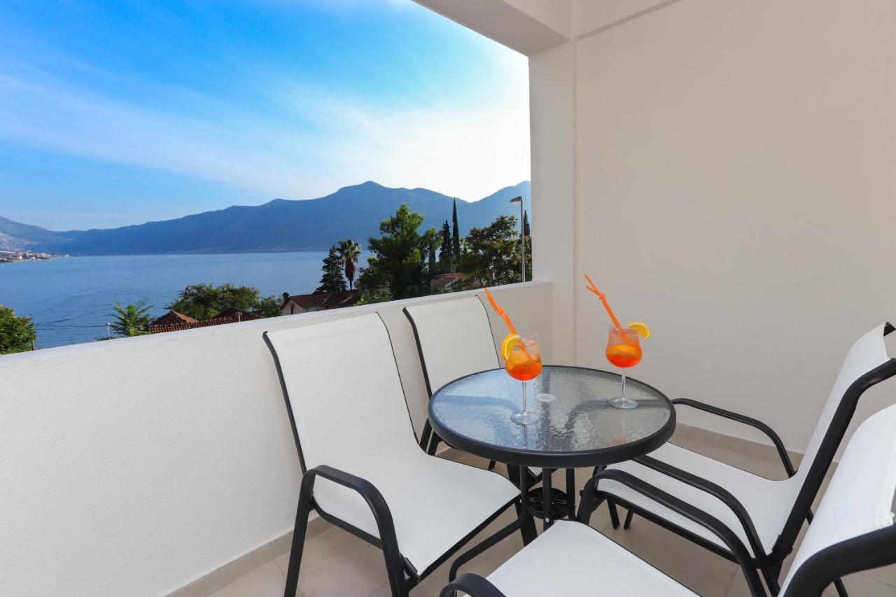 Sea Star Luxury Apartment Kotor Exterior photo